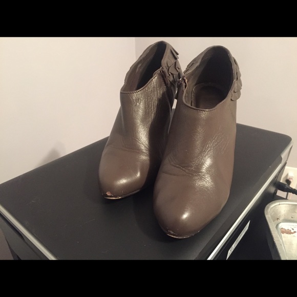 Report Ankle Booties with Ruffle Detail - Picture 2 of 4